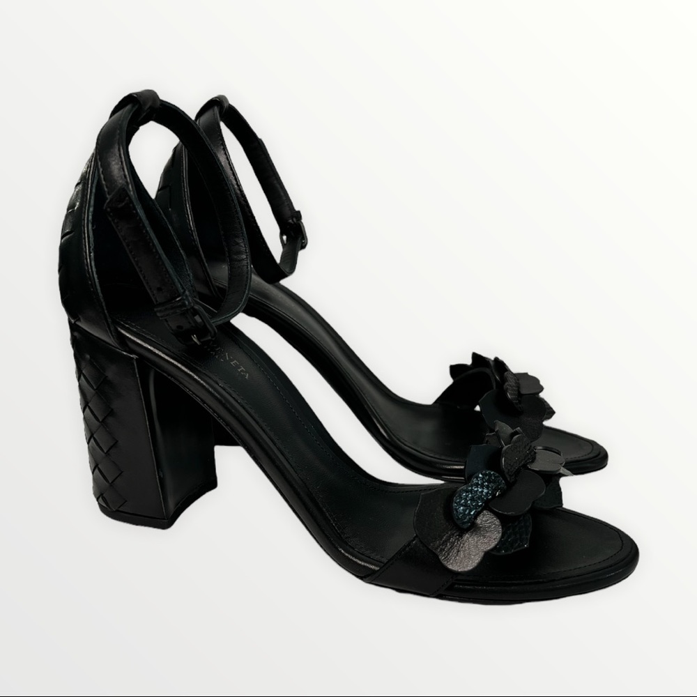 NIB BOTTEGA VENETA BLACK SANDAL